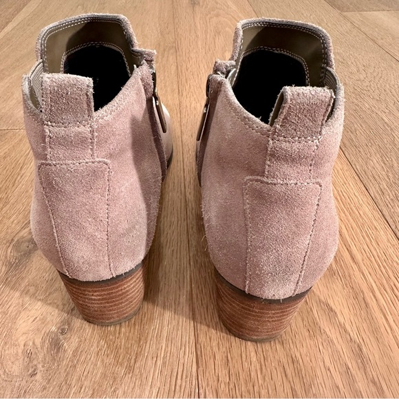 Blondo waterproof suede booties - Picture 5 of 8